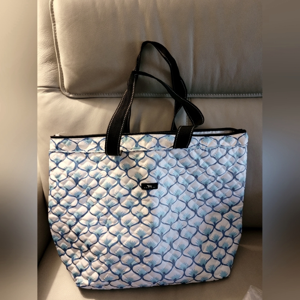SCOUT  Blue/White Print Quilted XL Tote Bag